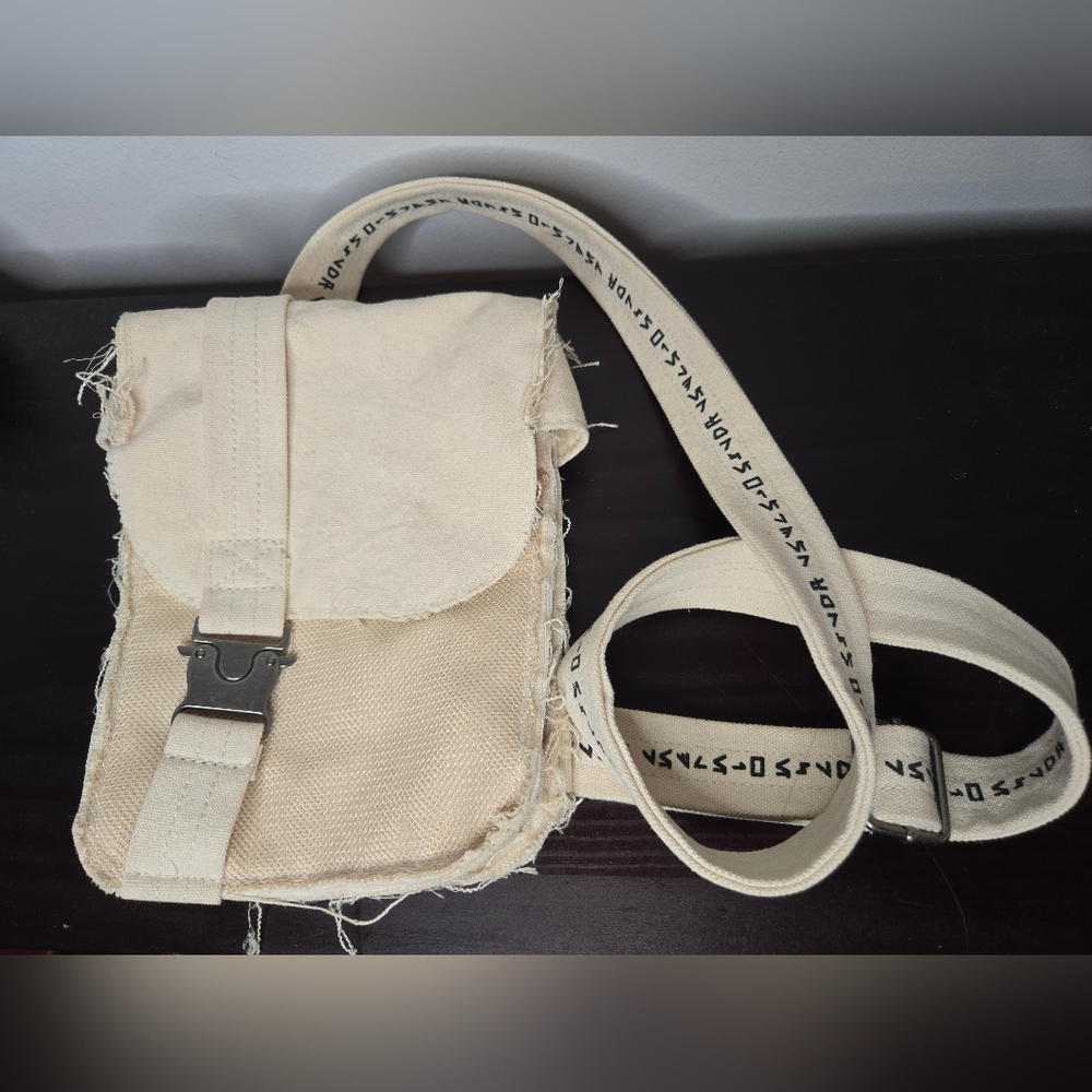 Disney Parks Galaxy Edge Star Wars Rey Skywalker Bandoliet Beige Bag